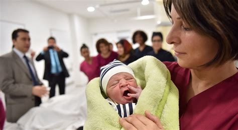 M­e­r­s­i­n­ ­Ş­e­h­i­r­ ­H­a­s­t­a­n­e­s­i­­n­d­e­ ­i­l­k­ ­d­o­ğ­u­m­